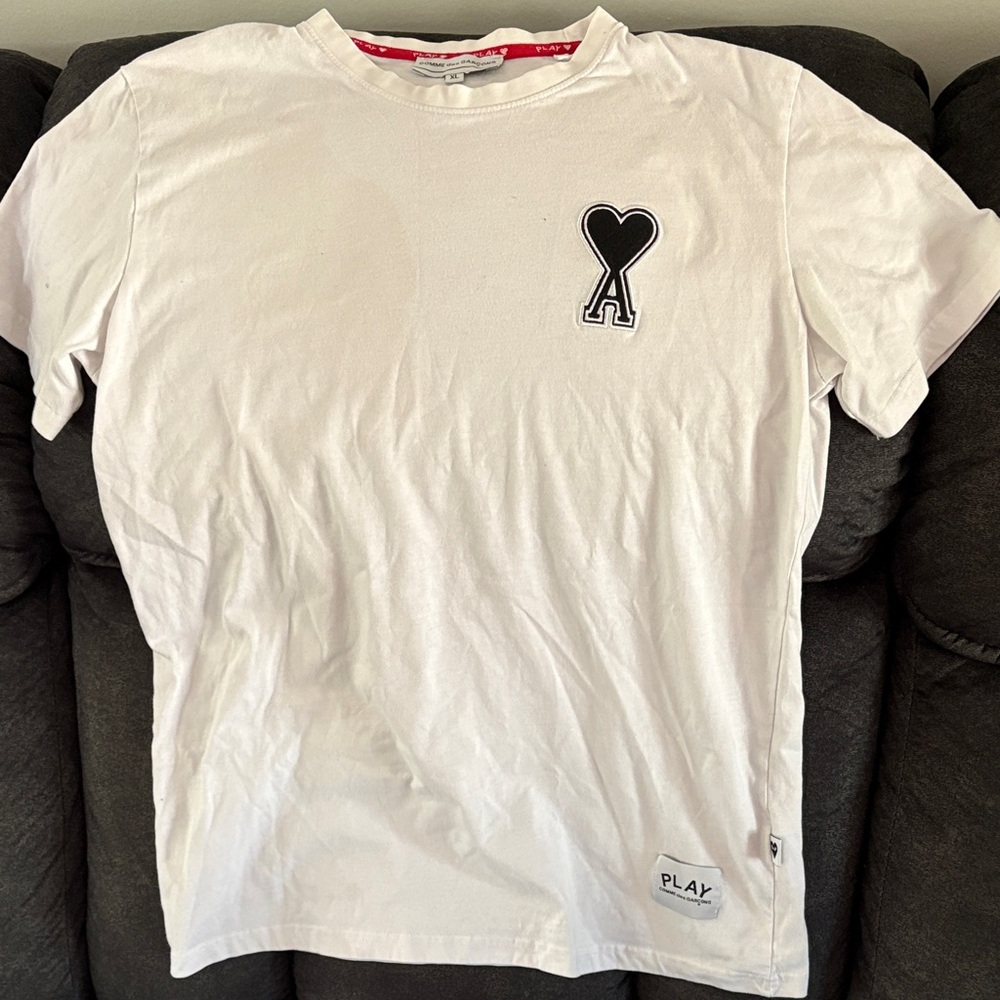Comme des Garçons Play White T-Shirt XL – Heart Logo